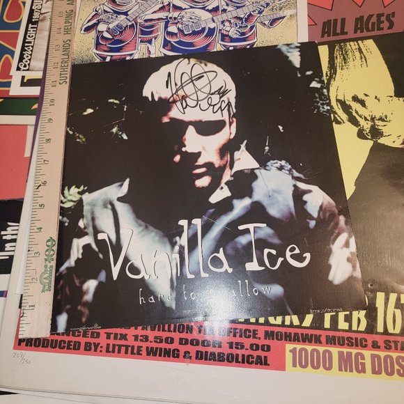 VANILLA ICE AUTOGRAPH